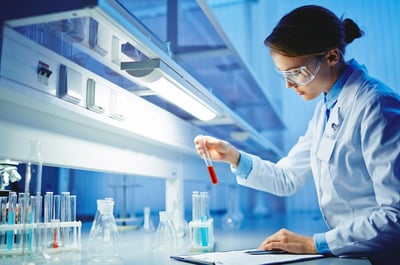 LABORTESTS UND BEWERTUNGEN