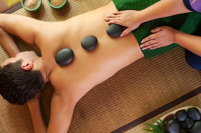 تدليك الحجر الساخن (50 دقيقة)
